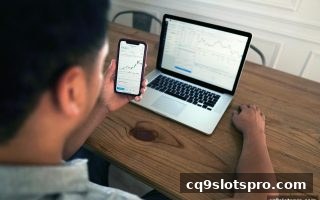 数据驱动策略：从体育直播到起手牌决策的深度解析